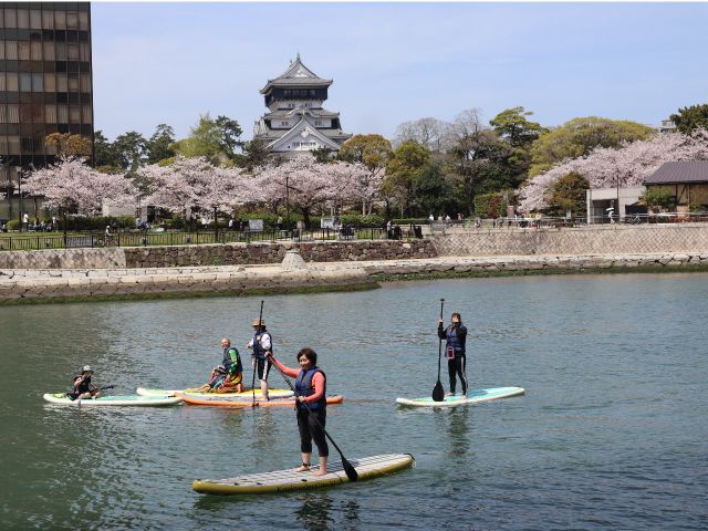 こんな街の中心でサップ体験ができます