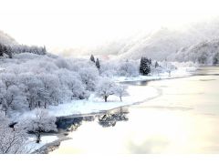 タイミングによっては美しい景色の中を歩きます
