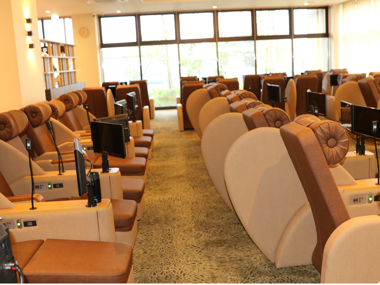 yNCi[Xy[XzTVt̃NCi[ł났B wifiĂ܂̂łg̃X}[gtHXgXȂp\łB