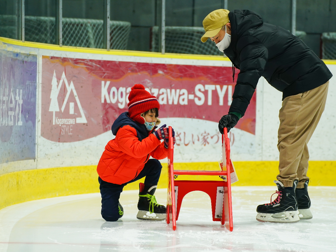 白鳥王子アイスアリーナ/手ぶらでスケート体験プラン】ファミリーや