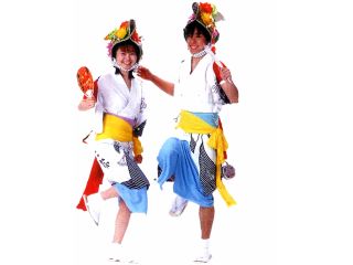 ねぶた祭の正装で、どなたでも自由に参加できます。