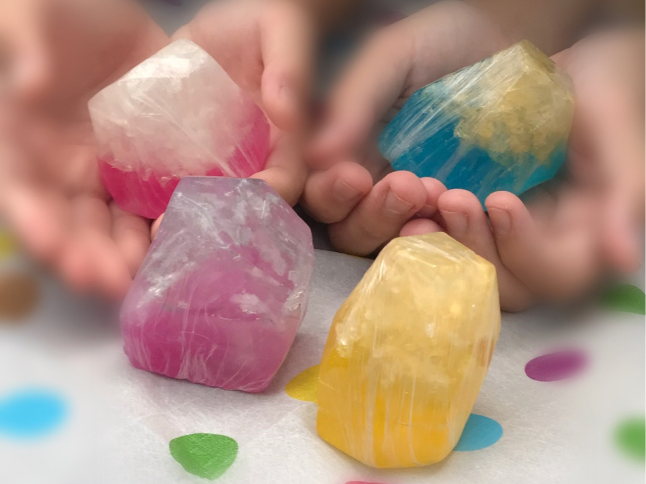 【岐阜県大垣市】宝石のようなキラキラした石けん作り《大人:2000円/高校生以下...