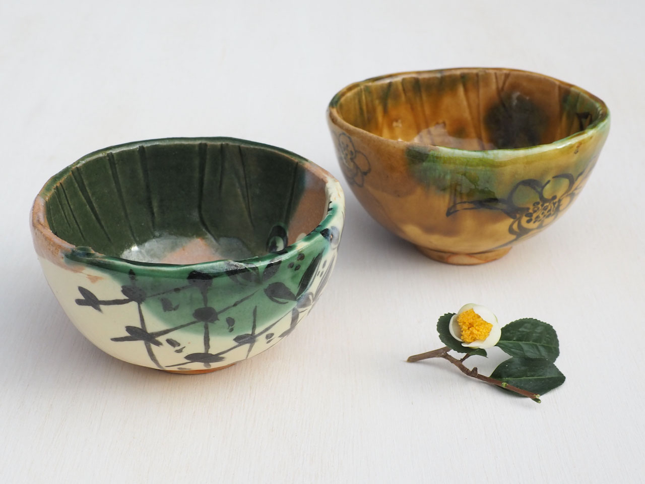 C  QF̔Sy荞񂾂q𐬌`Aƍ̊G̋Ŗ͗l`܂B͗l{̂ňSĊGtł܂Bvԁ@2