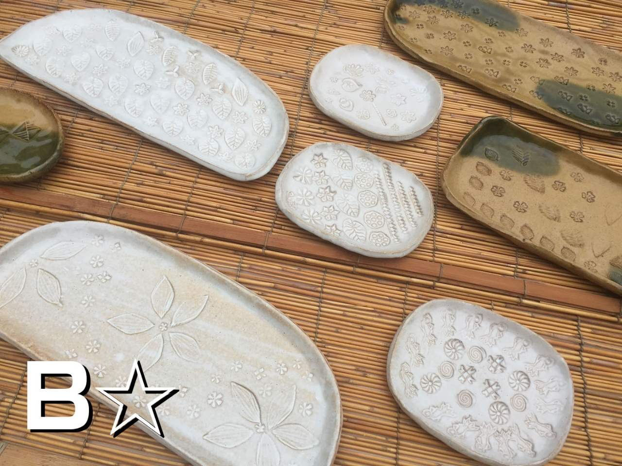 B �n���R�̂��M�@�n���R��I��ŁA�͗l���d�グ�܂��B�i��E���j�i���E���j�傫����ς���2���̂��M������肢�������܂��B���v���ԁ@1.5���Ԓ��x ��