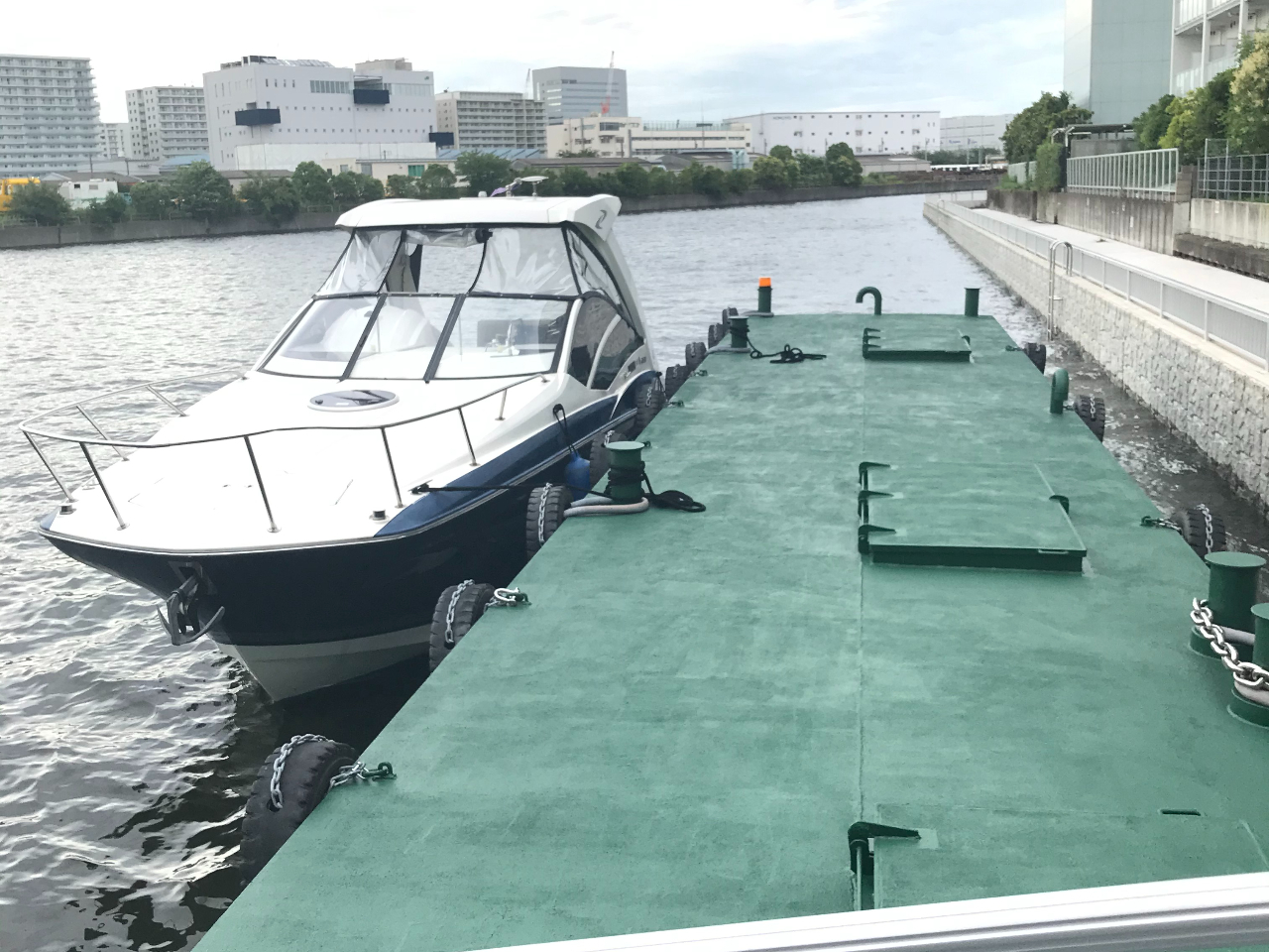 N[YX[ȊOɂvXN[U[WēXłHo