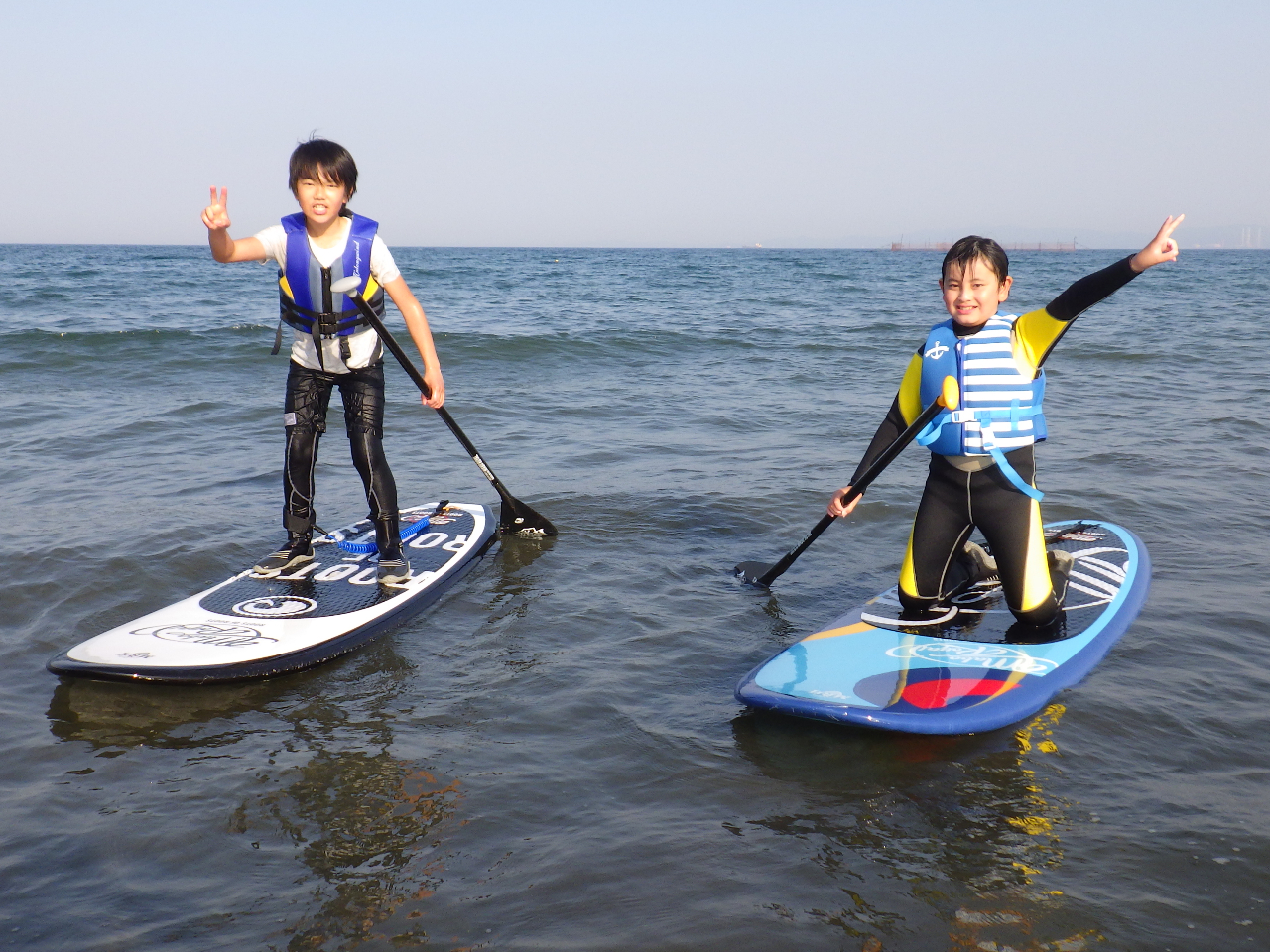 (基本的に)小学校3年生以上でしたら、自力で遊べます! ウェットは子供サイズも。