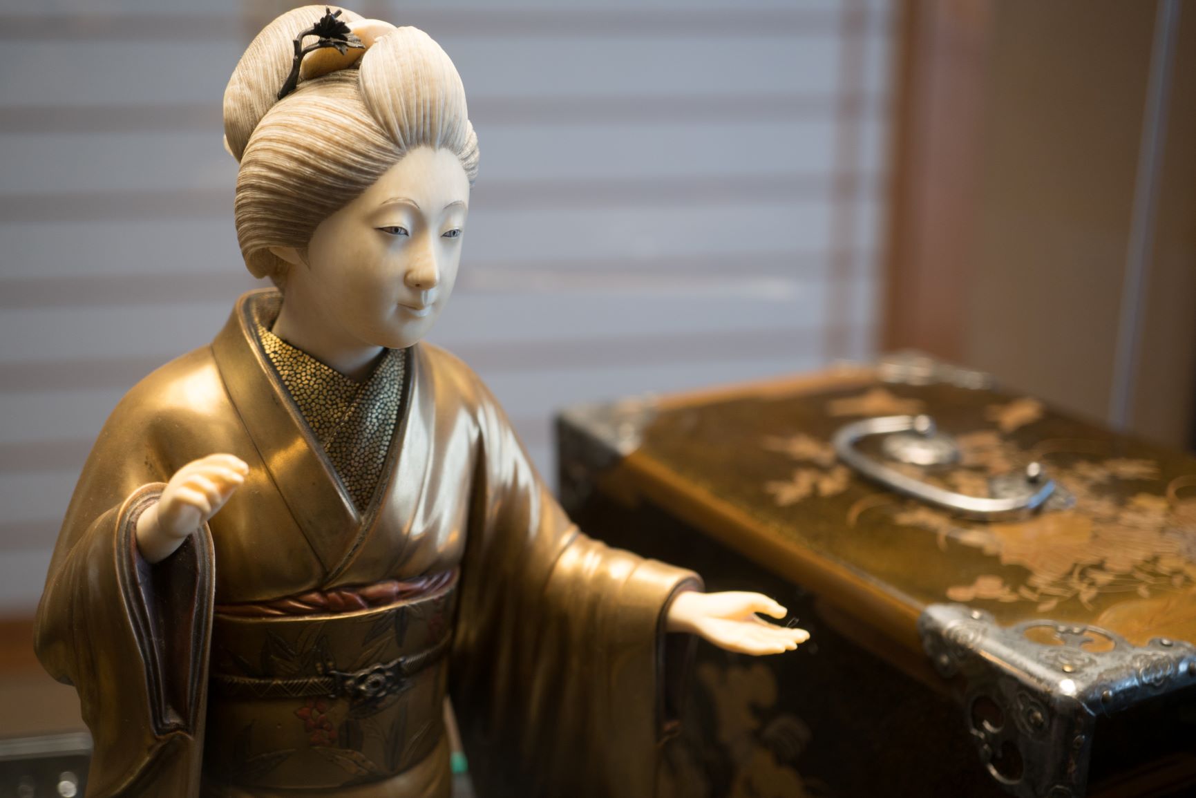 「人形ミュージアム」入場券/伝統ある人形の世界をガイド付きツアーで楽しむ!!