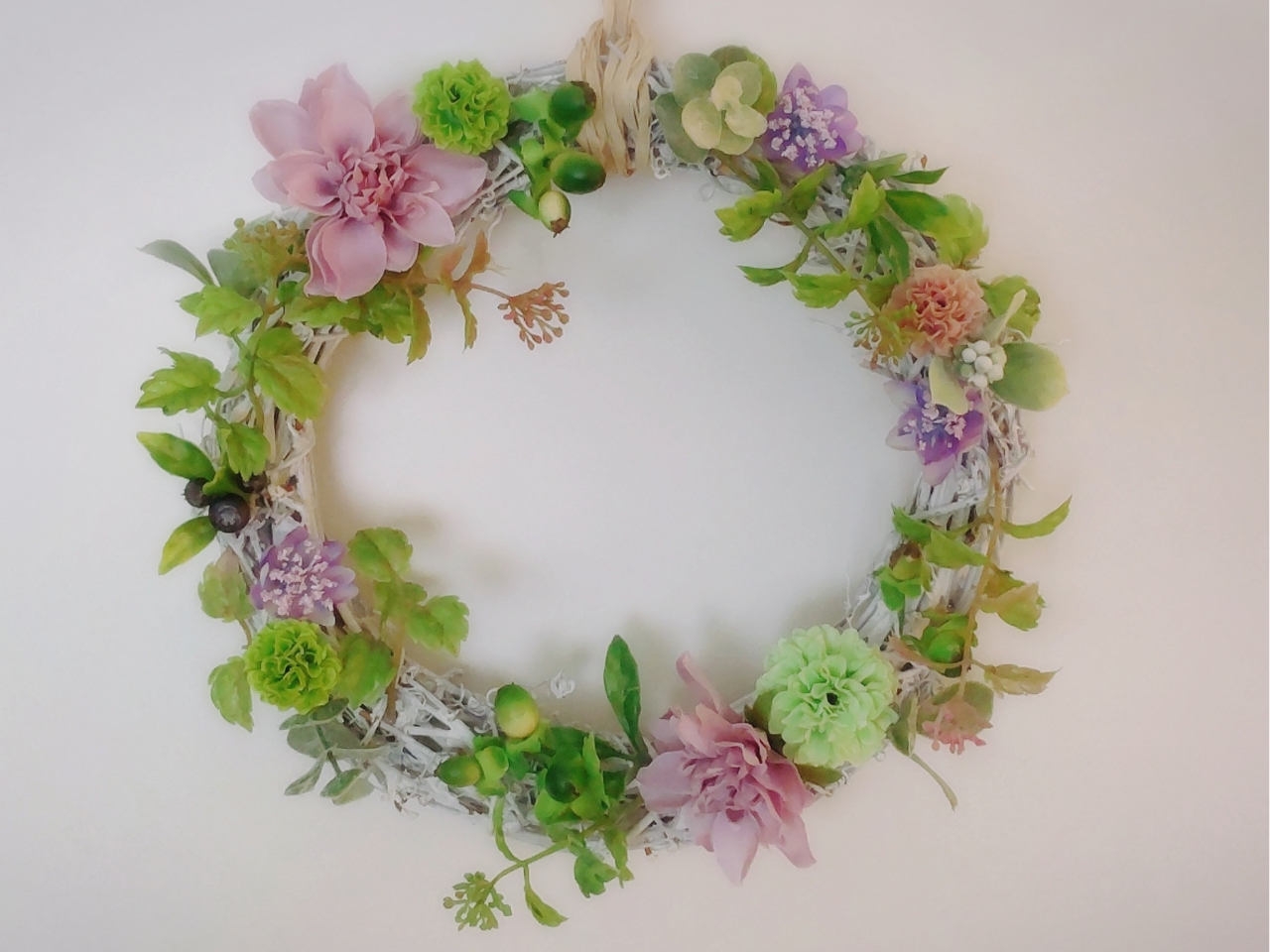 アーティフィシャルフラワーのナチュラルリース