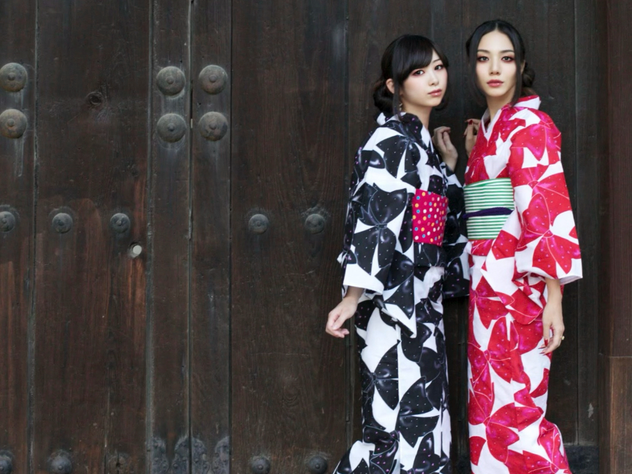 ~c̓kɂ_͗250ȏ̕iłȗ߂ɉwACNABe܂Ńg[^ňSĂp܂B