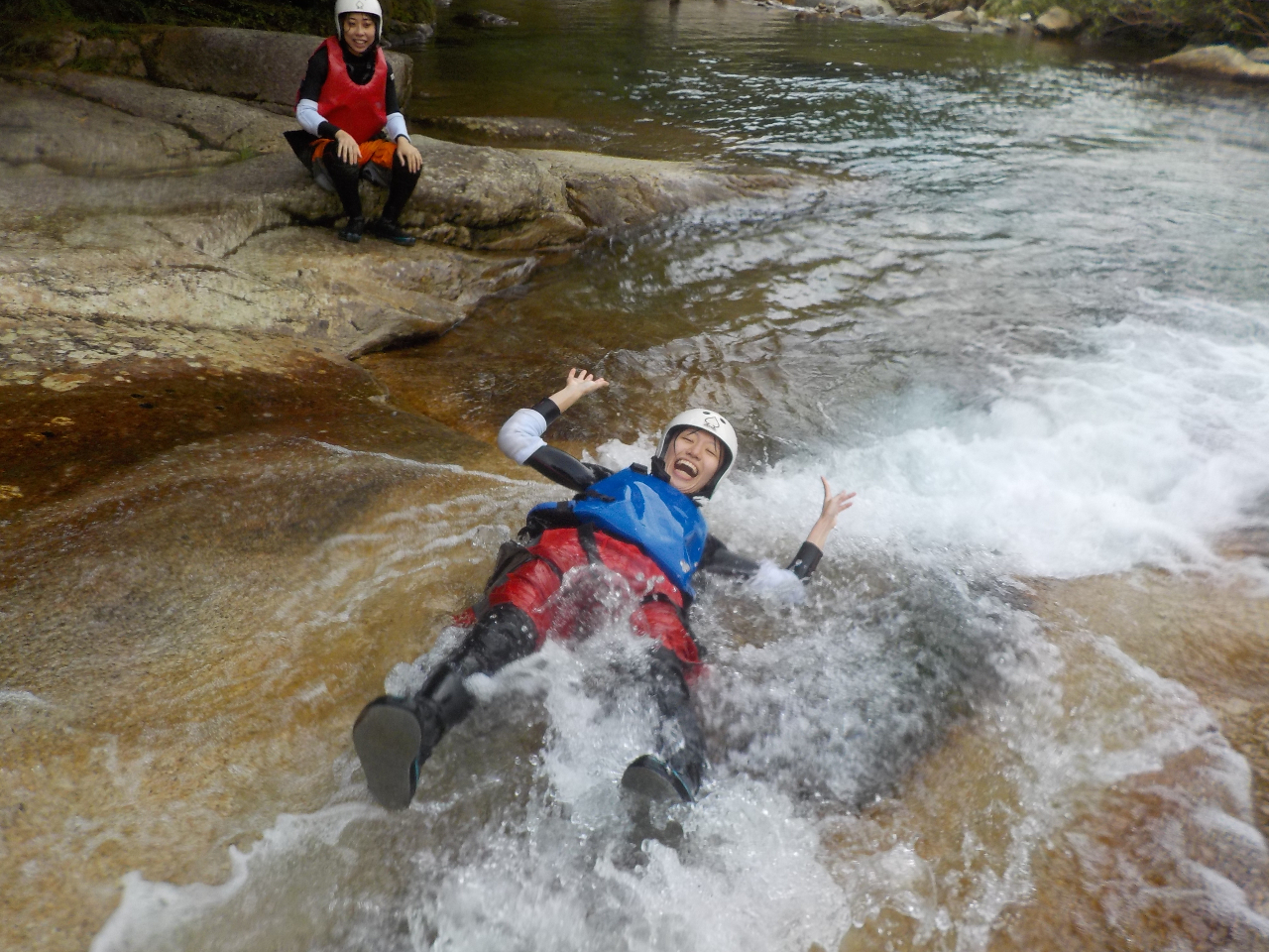 �w�ʃX���C�_�[�̓h�L�h�L�������܂�܂���B