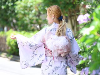女性レンタル浴衣です