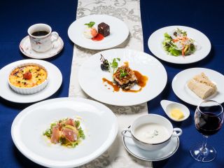 【ランチ◆鶏肉のコース(Poulet course)】鶏肉をメインに使ったお気軽にお試しいただけるコース。全8品
