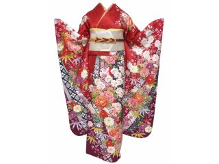 豊富な種類からあなたに合ったお着物をお選び頂けます♪