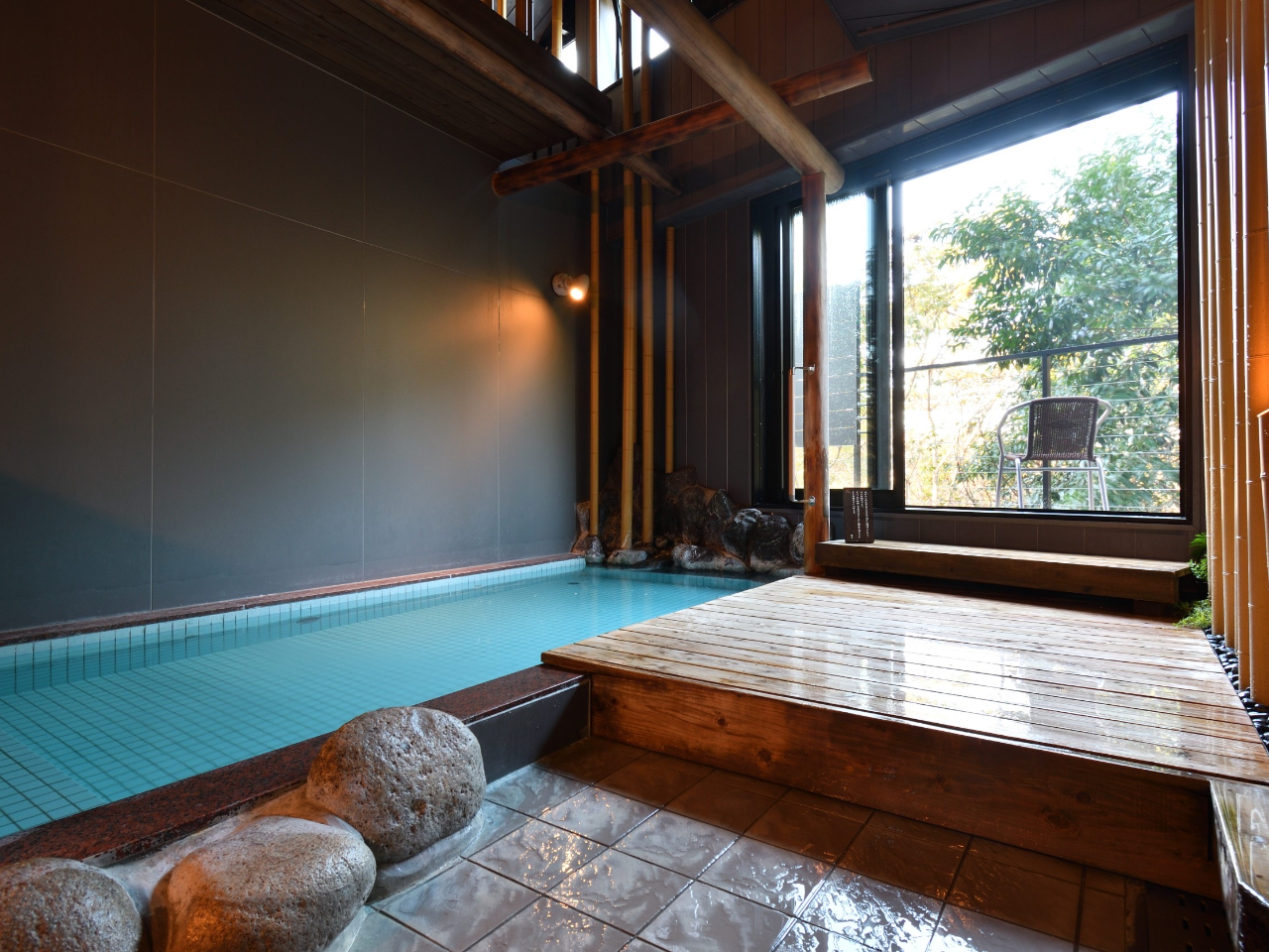 ��������ƕ]���̓������ݓ���Ă���A�g���g���Ƃ������͂��q�l�ɑ�ύD�]�ł��B