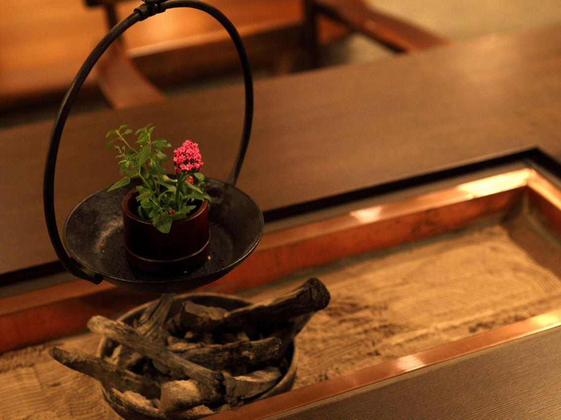 �d���qCAFE�ɂČy�H�Z�b�g���������オ�肭�������B