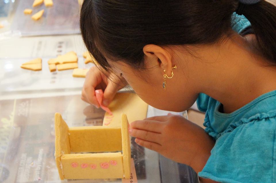 َq̉Ƃ̃bXł͑吨̐eq܂ɂQ܂B