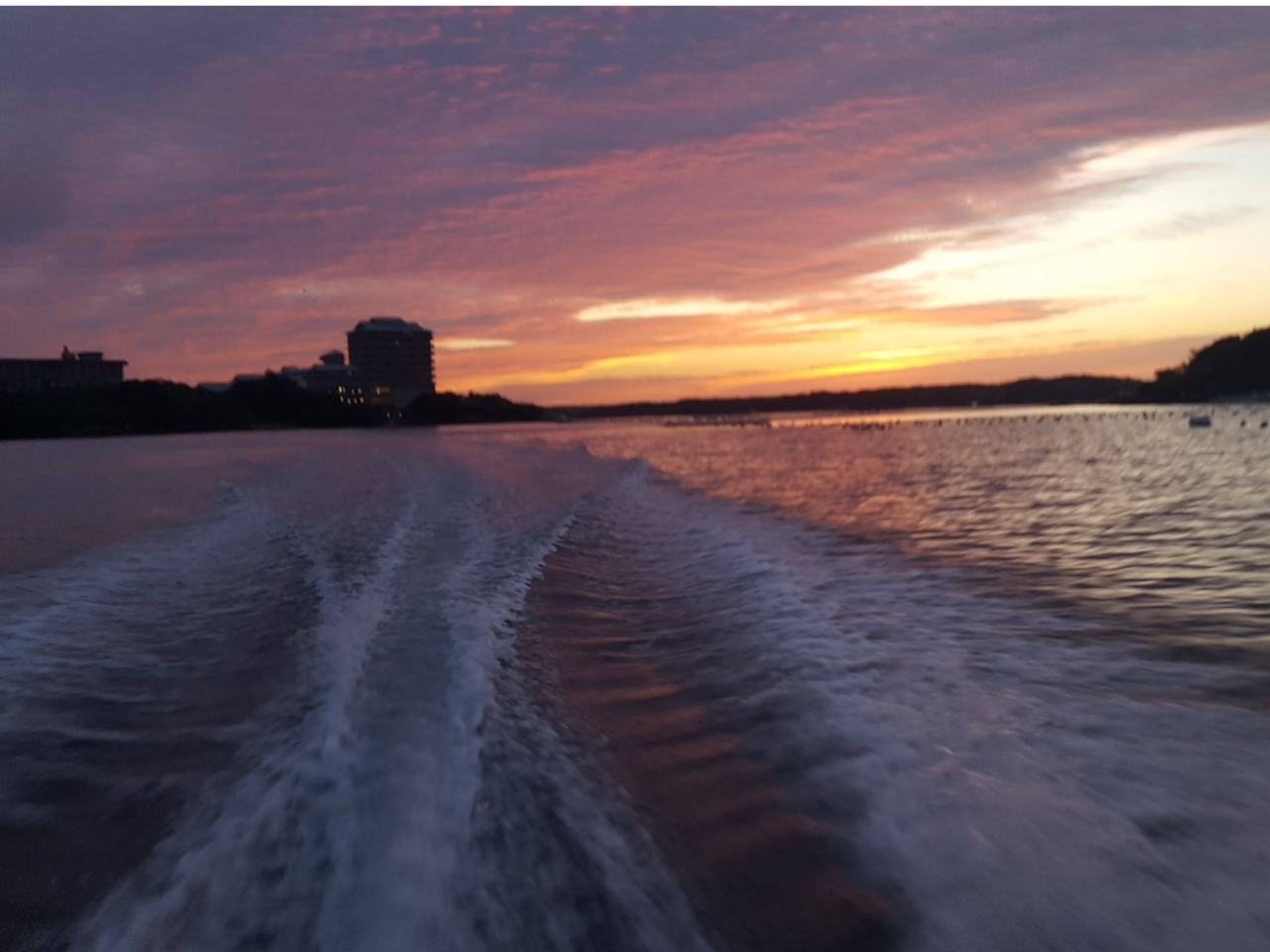 ���s���̗l�q