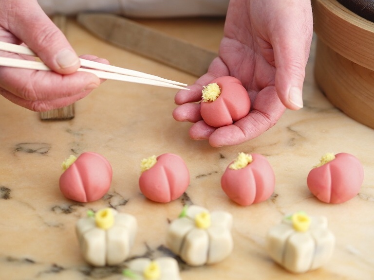 【生菓子作り体験】親子や友達と！2種類の生菓子を作って包装まで♪食育にも最適です...