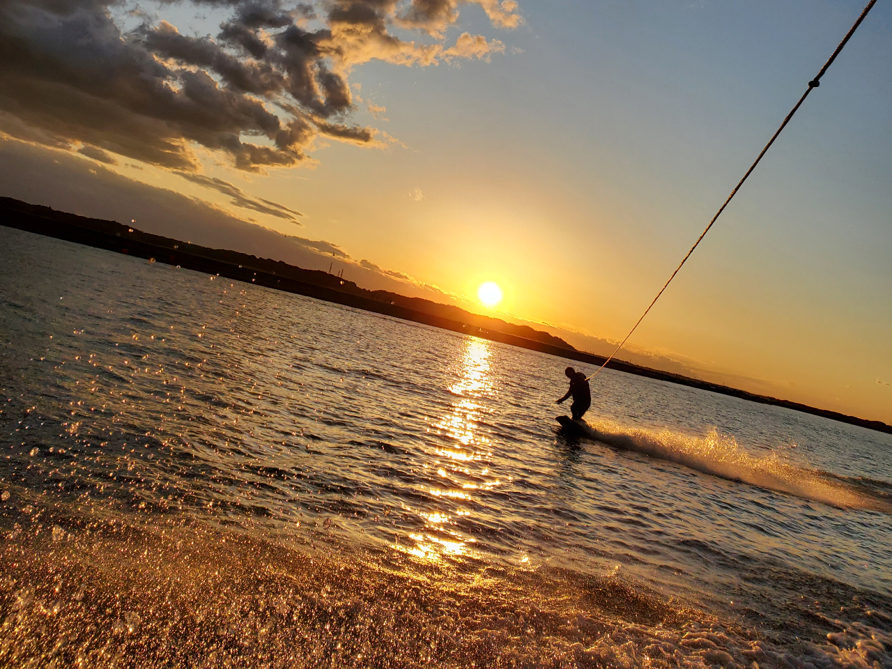 EFCN{[h@g[CO30ԁA{[gACtWPbgA@͎QĂB