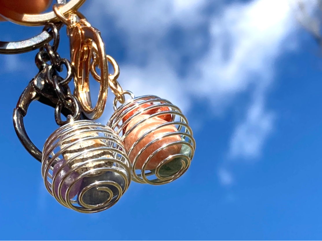 {600~ŃIWiL[z[_[o܂B