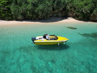 海からしか望めないロケーションは一見の価値あり!