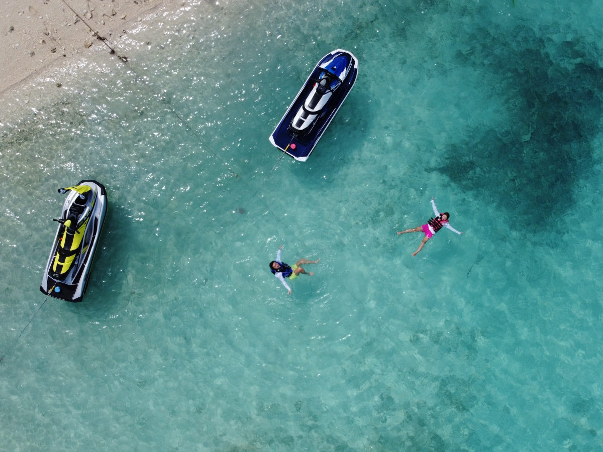 水納島に着いたらまずはこのポーズ!笑