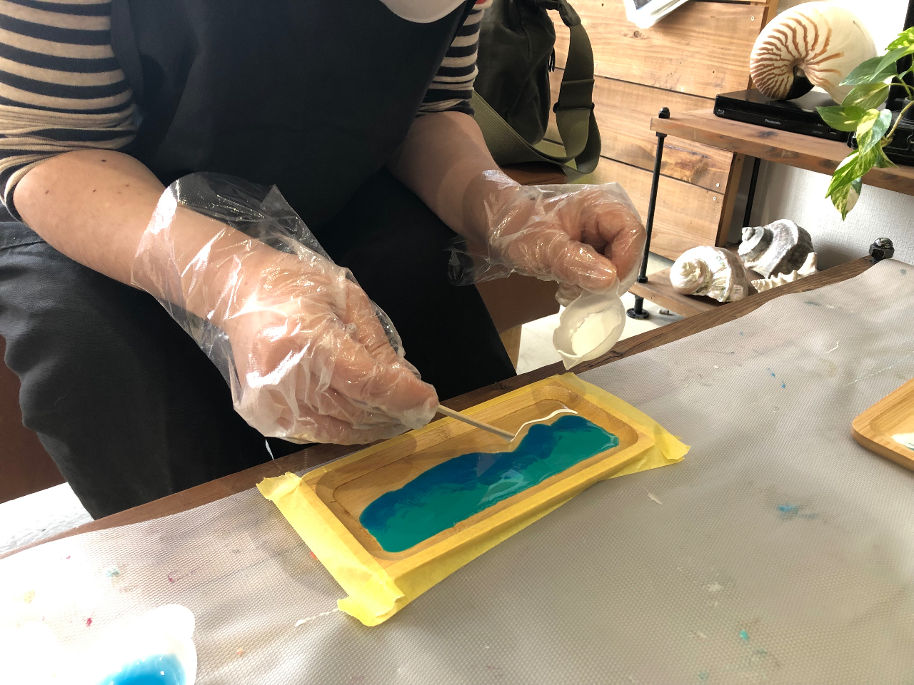 海の話をしながら、海を作ってます^ ^