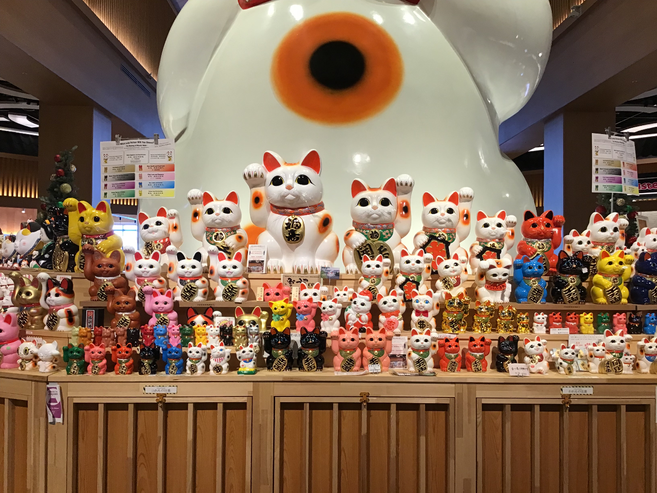 �G�t���̌��̑O��̂����Ԃɏ����L�ȂǏ��i���w�����₷���̂��|�C���g�ł��B