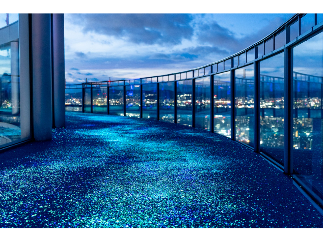 Amazon.co.jp: ブルロ エピソ ー ド凪 梅田スカイビル 空中庭園