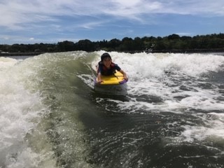 小さいお子様でも手軽に波乗り ウェイクサーフィン体験 1set 浜名湖すぐ Windbox じゃらん遊び体験