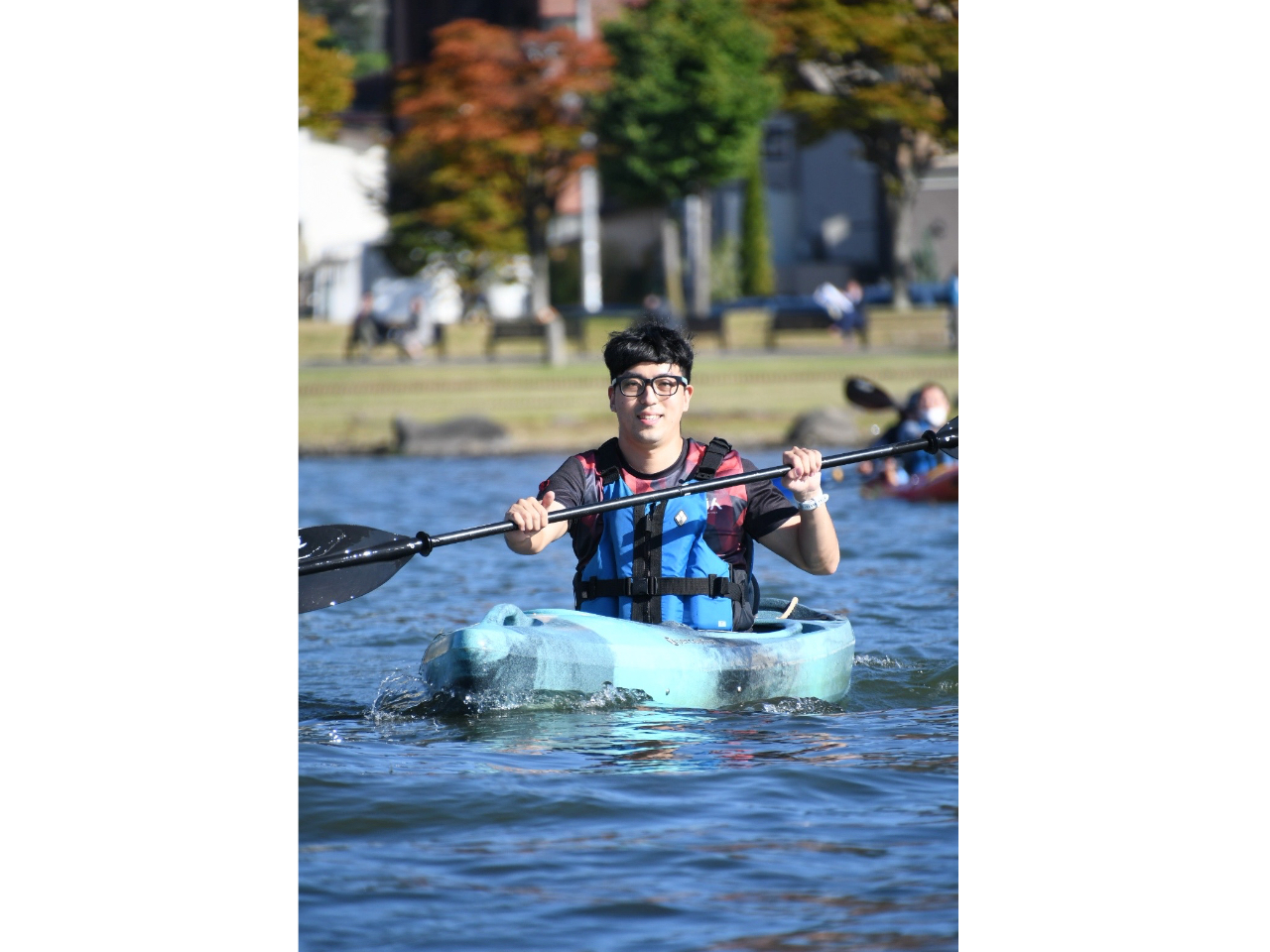 紅葉×カヤックも最高の組み合わせ!