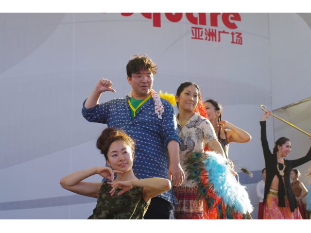 上海万博に出演しました♪