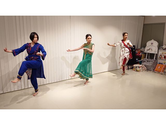 スタジオ発表会にて踊りました♪