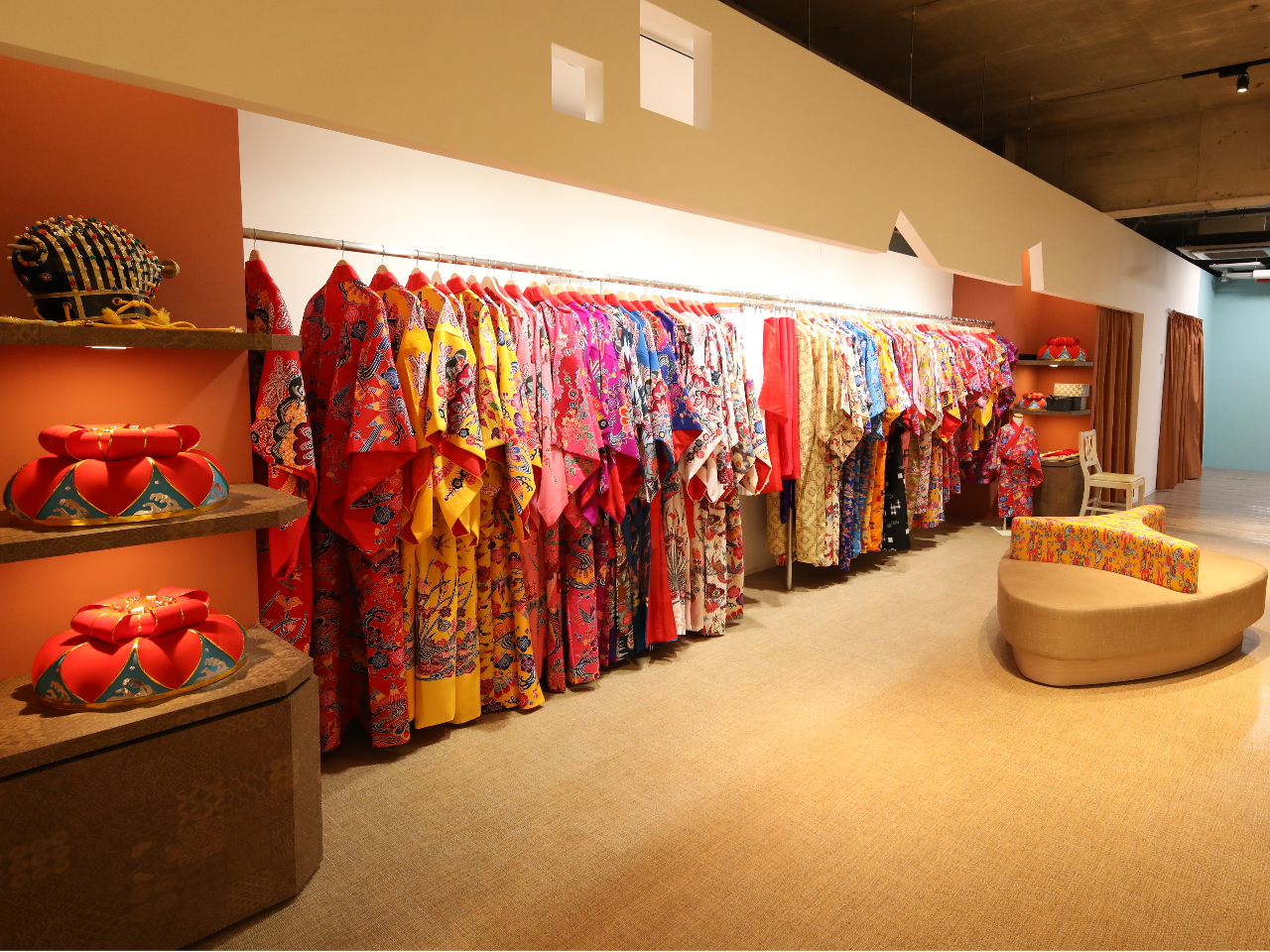 衣装は赤ちゃんサイズ(0歳〜)から男女ともに多数着ご用意しております!カラーバリエーションも豊富♪お気に入りの着物をお選びください☆