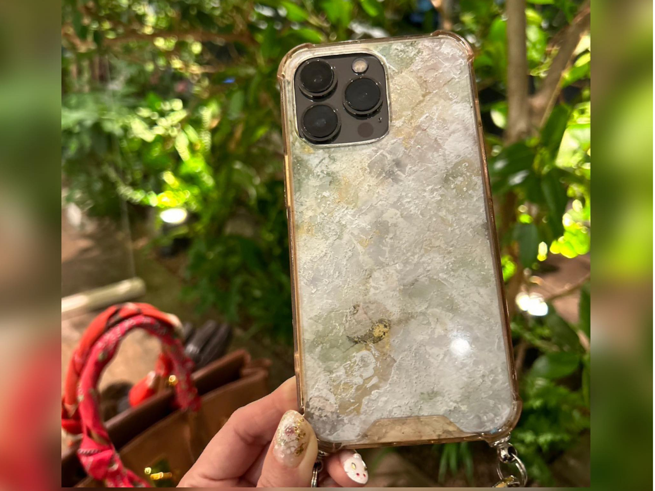 こんな素敵な携帯カバーができあがります! 大人も子供も楽しい「体験」遊びに来て下さいね