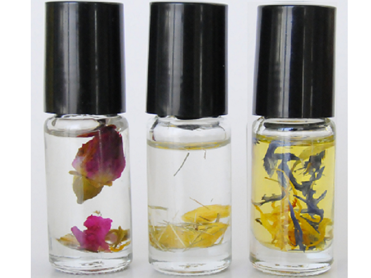 AɂDȐiGbZVICjƃn[uuhăIWi̍A[IA}܂B