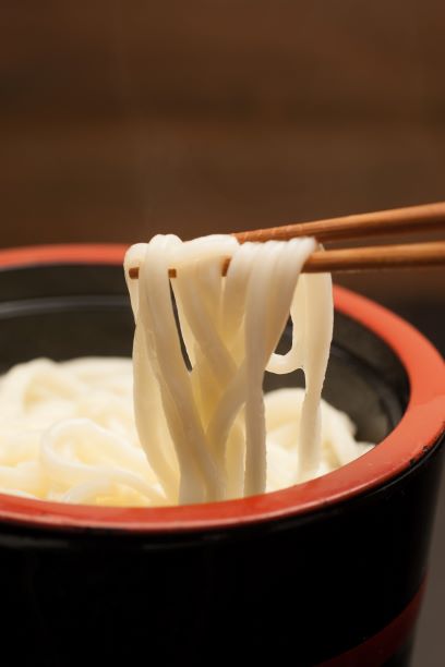 柔らかいけれどコシがあるのが特長の筑後うどんです