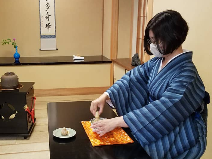 y̗̌lqzlG鎺̒ŁAlGَ̐qƁAy݂B