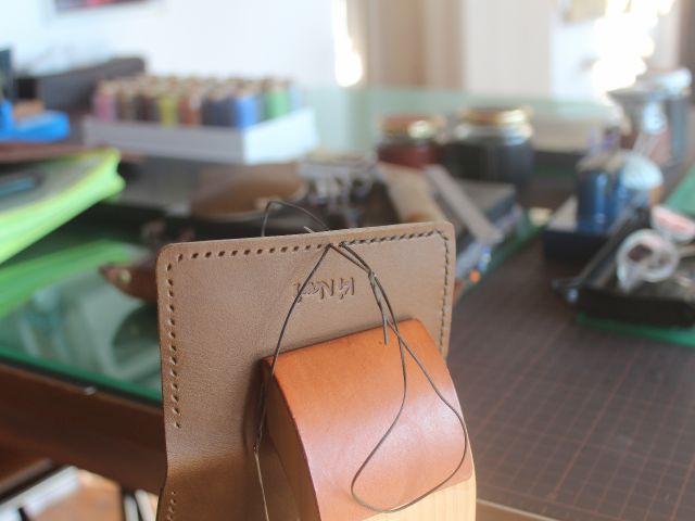 BGMを聴きながら手縫い作業はゆっくりと時間が流れます...♪