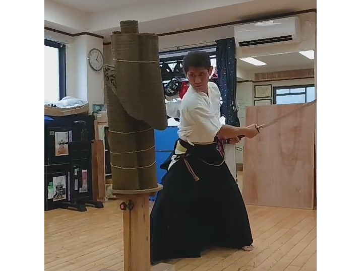 本物の道場で剣術総合コース 居合 撃剣 試し斬りの剣術3分野体験コース 戸山流 備前会 じゃらん遊び体験 本物の道場で剣術総合コース 居合 撃剣 試し斬りの剣術3分野体験コース 戸山流 備前会 じゃらん遊び体験