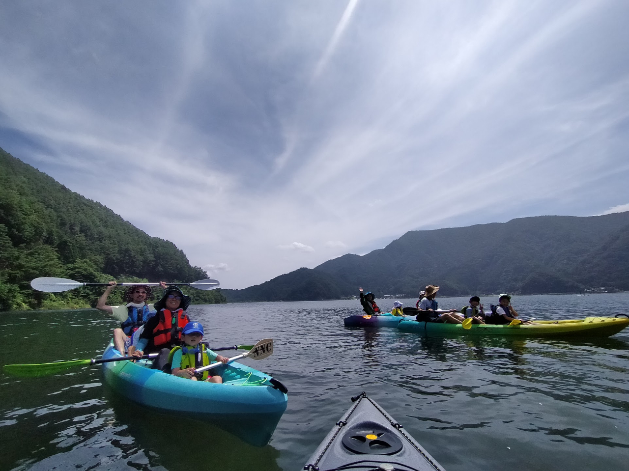 河口湖の隣ながら、アクセス抜群で静かな環境の西湖をゆったりとクルージングしましょう!