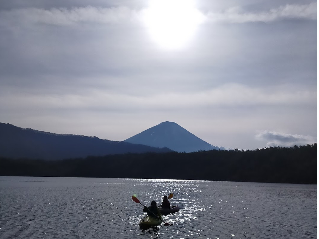 z𗁂тȂ̃N[WO͋CǂłB