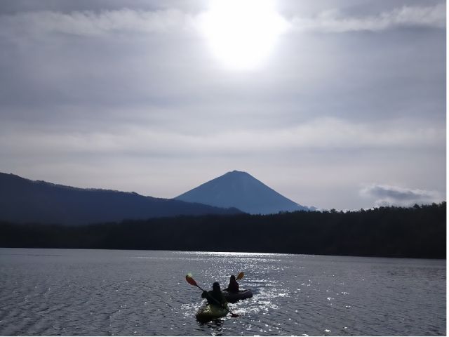 朝陽を浴びながらのクルージングは気持ちが良いです。