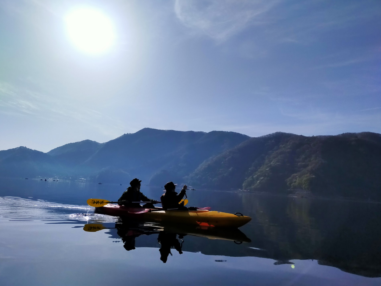 面ツル状態の湖面を体験できます!