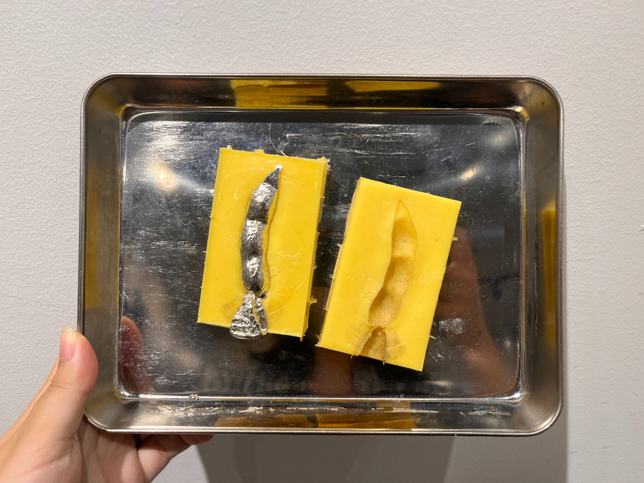 10~15分、錫を冷まして型から取り出します