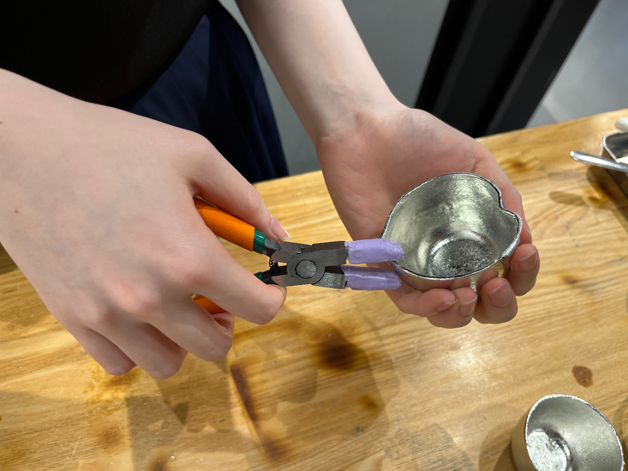 お好みで口部分の形を整えて完成です!