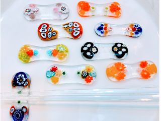 ベネチアンガラスミルフィオリの箸置き2個の作成体験レッスンです。