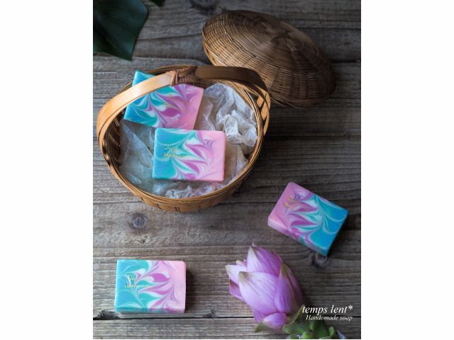 ロータスシードとクレイの石けん