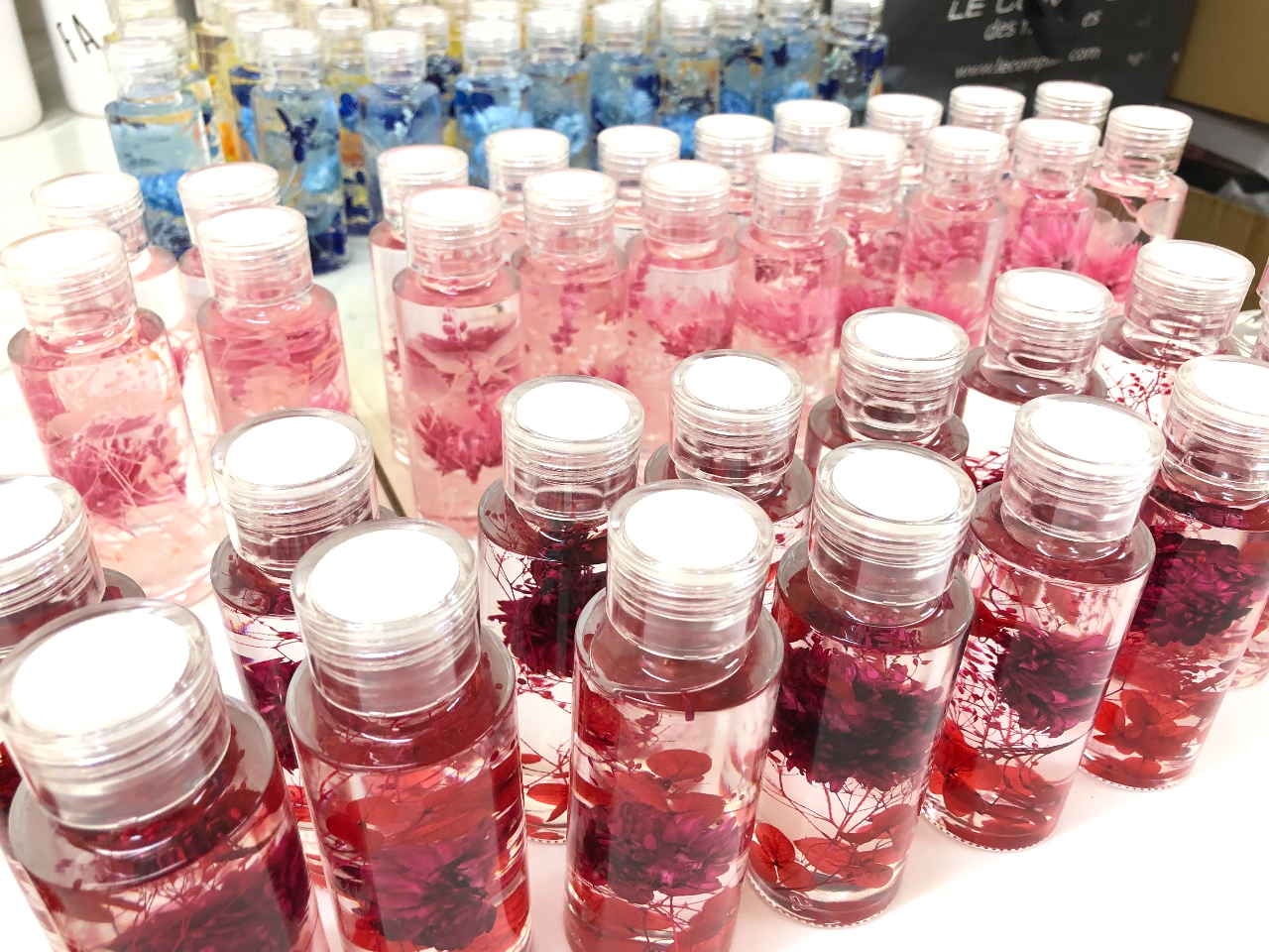 DȃJ[̂ԂIŁAr̒ɂƋlߍގԂ͂܂ɖ