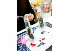 クリスマスハーバリウムつくり